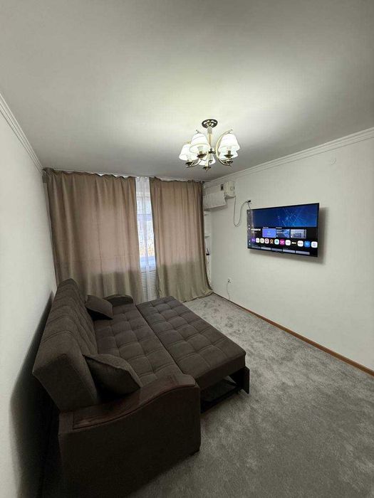 Сдается в аренду 1/2/5 Шато Руставели 35 Центр рядом кафе B&B г.Россия