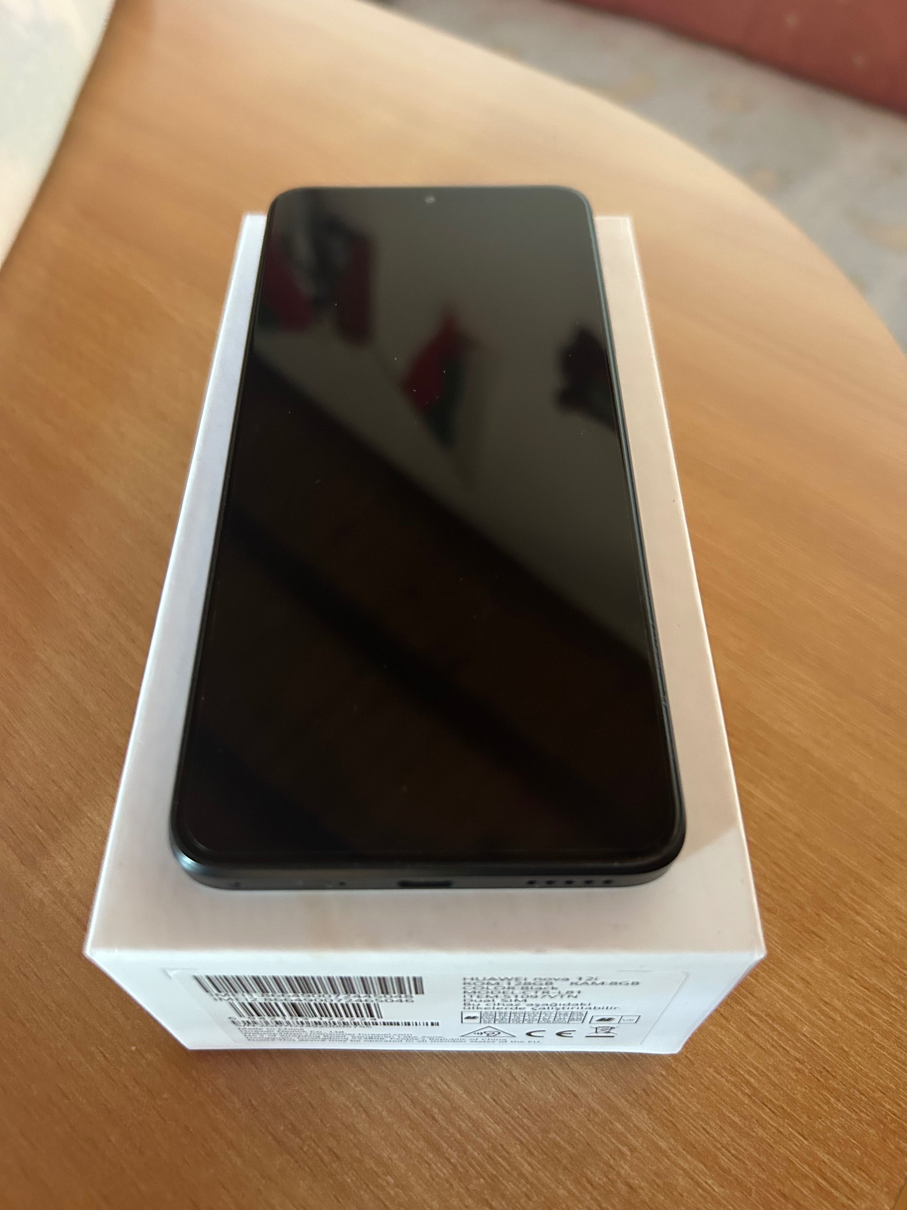 Huawei Nova 12i, чисто нов