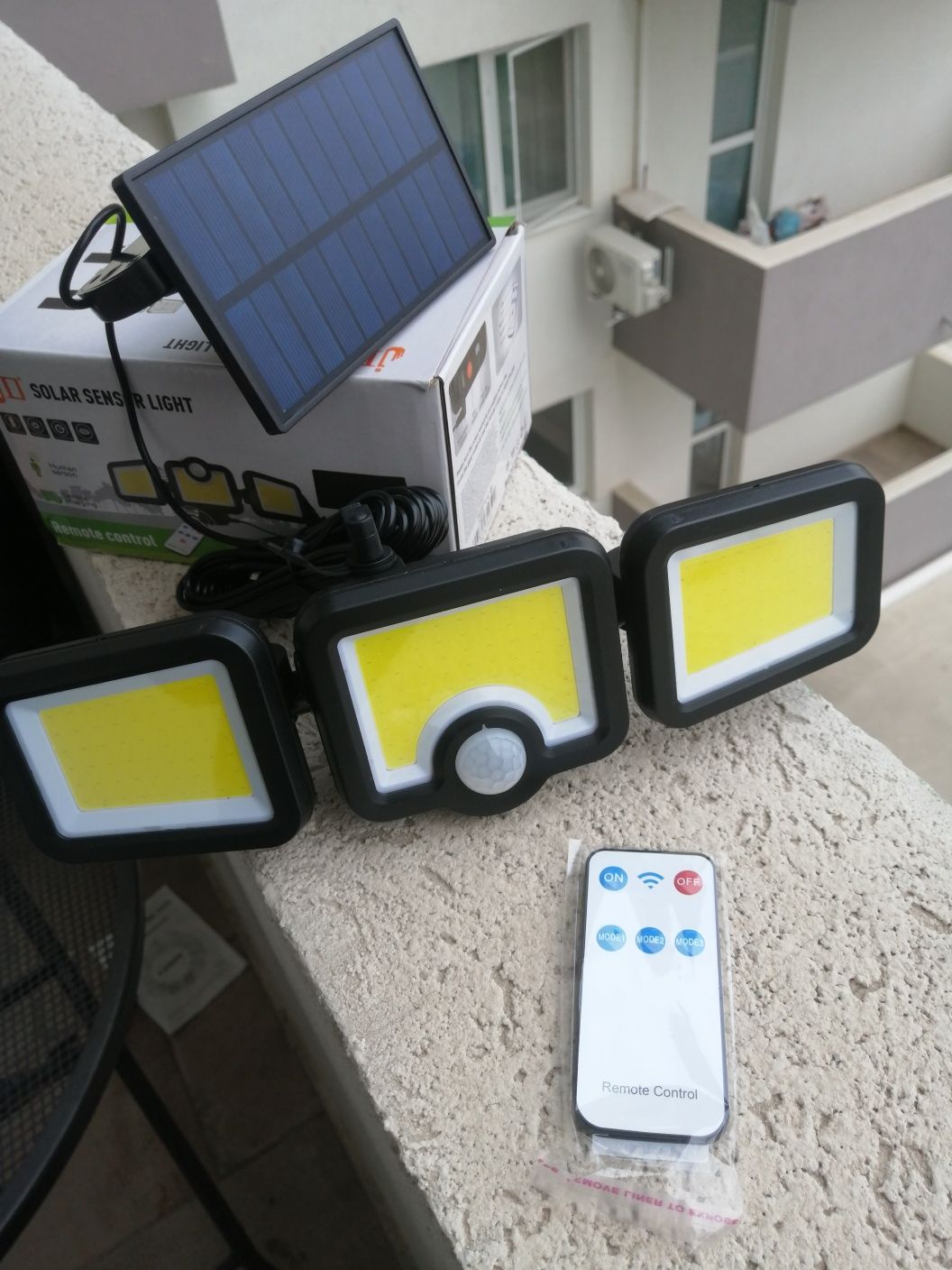 Lampa solara Led COB cu panou solar cu fir