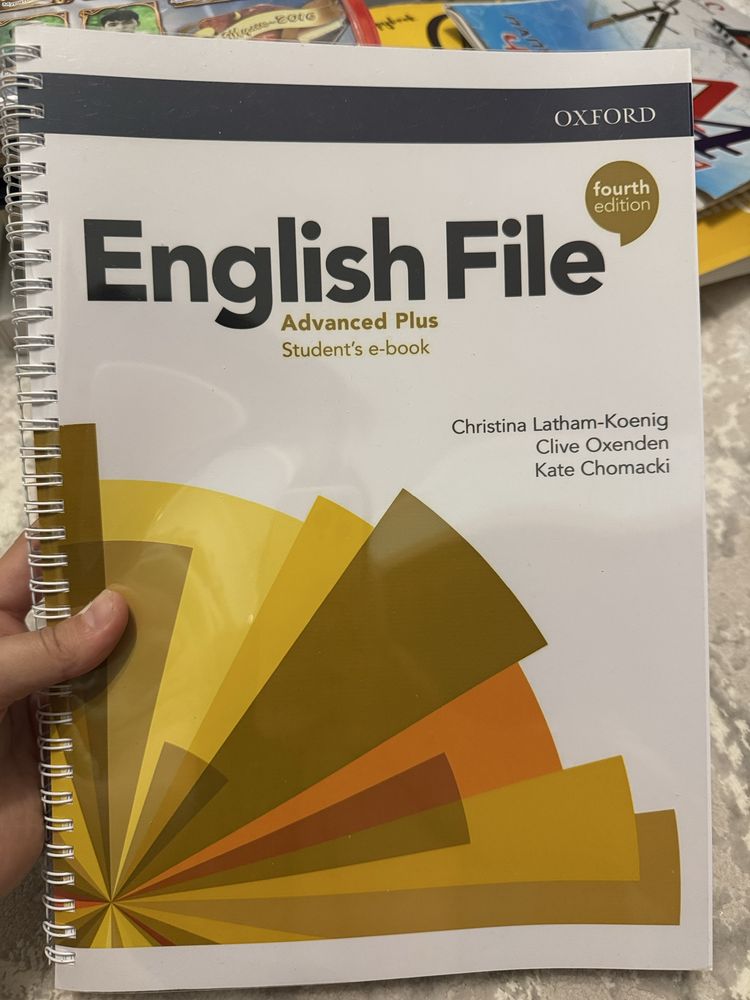 Продам книгу English file, уровень advanced