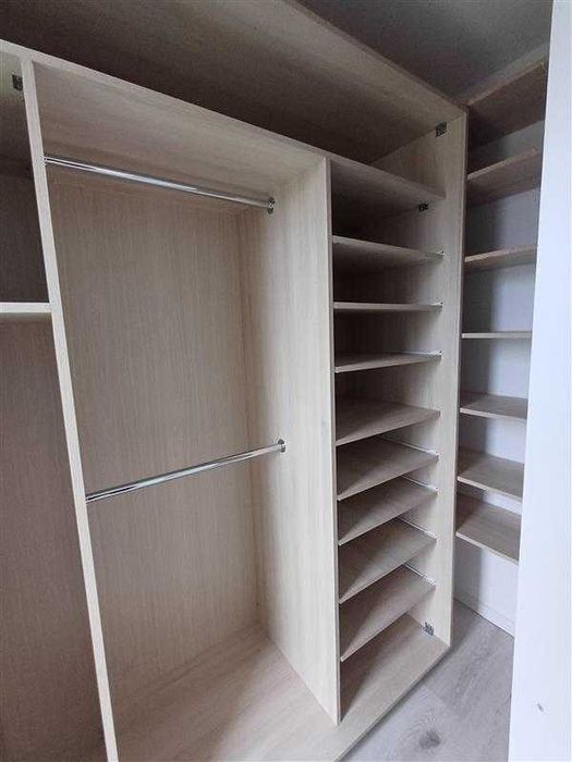 Inchiriez in Floresti Ap. 2 cam. (53m2), cu terasa de 50m2 si parcare.