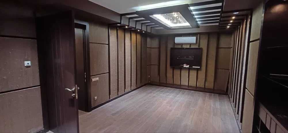 Помещение на 1-й линии — 480 м² в центре Яккасарая! Идеально под офис,