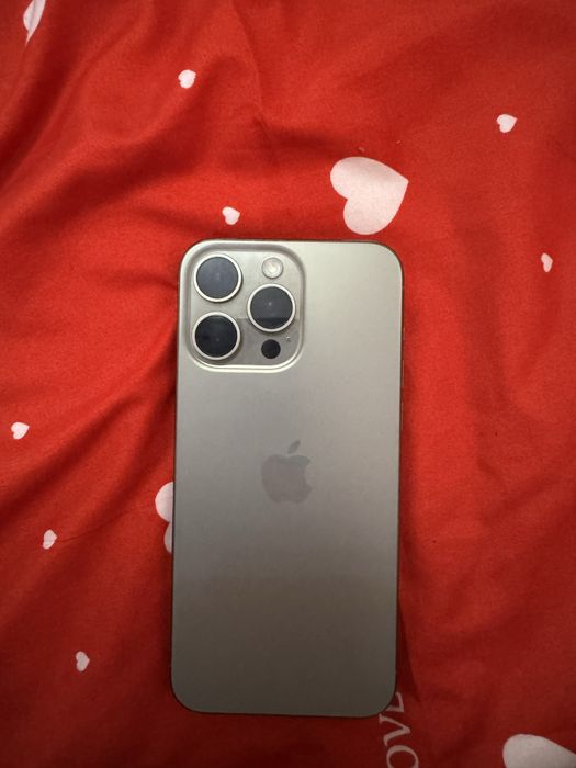 Iphone 15 pro max silver