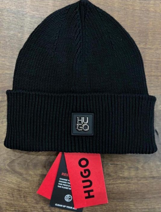 Памучни плетени шапки.