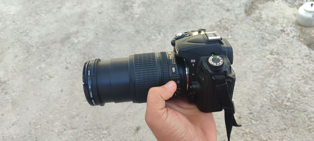 Nikon D90  sotiladi yangi fotoaparat