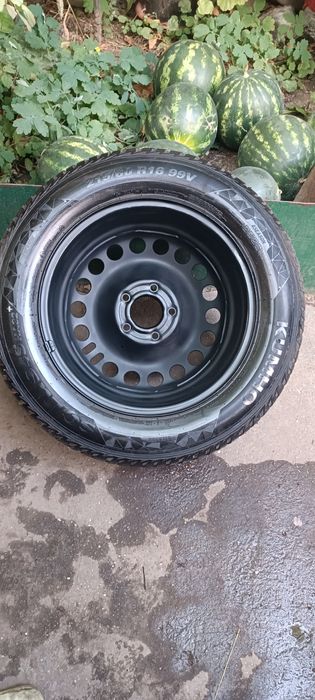 215/60/R16 Jante tablă GM + anvelope:Opel (două bucăți)Motorină