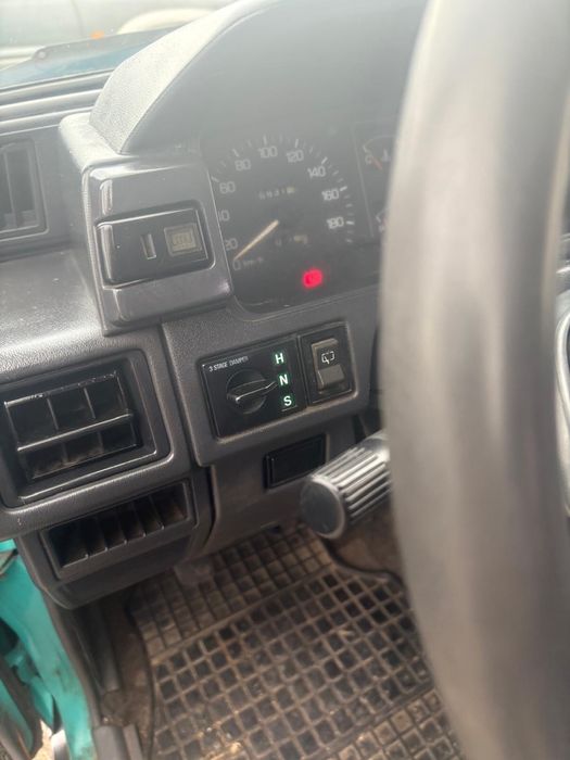 Vand Daihatsu Feroza