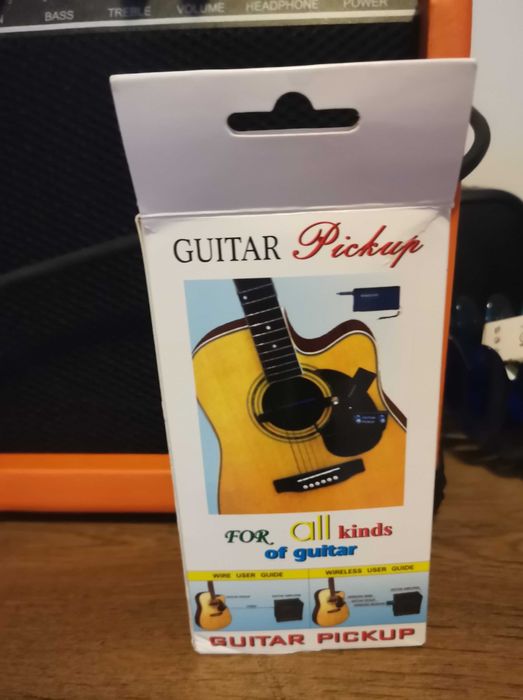 Vând set chitară - amplificator + doză amplificare MUZIKER (nouă).