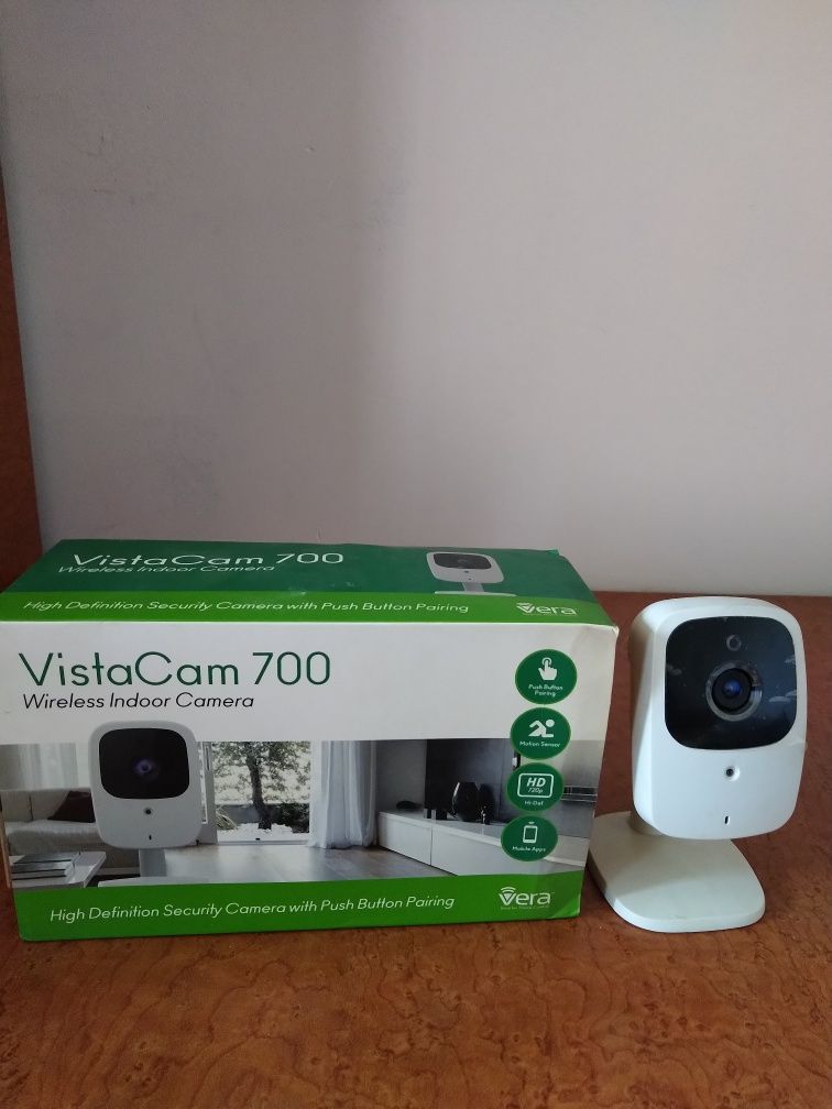 Vera Edge-controller home automation + VistaCam 700-indoor IP camer