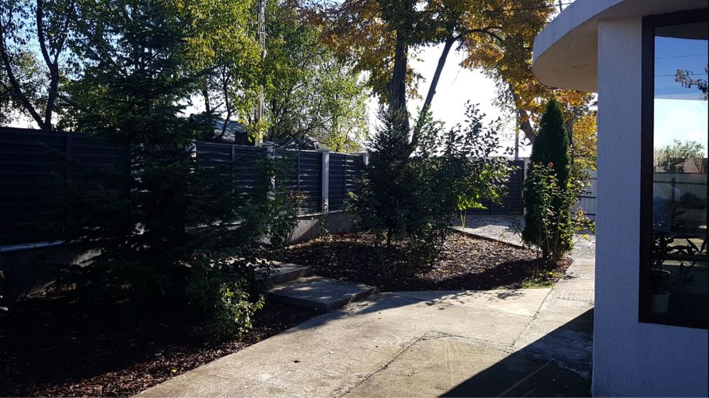 Persoana fizică vând Casă Modernă Ciurbesti /Miroslava