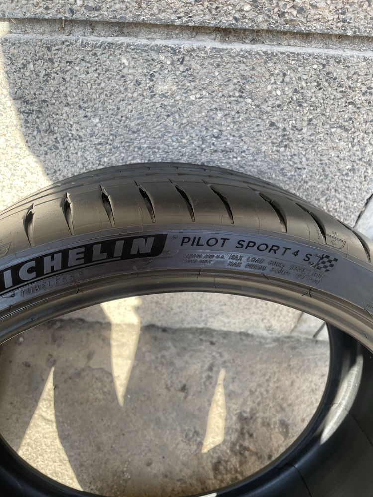 225/35/20 - Michelin Pilot Sport 4S