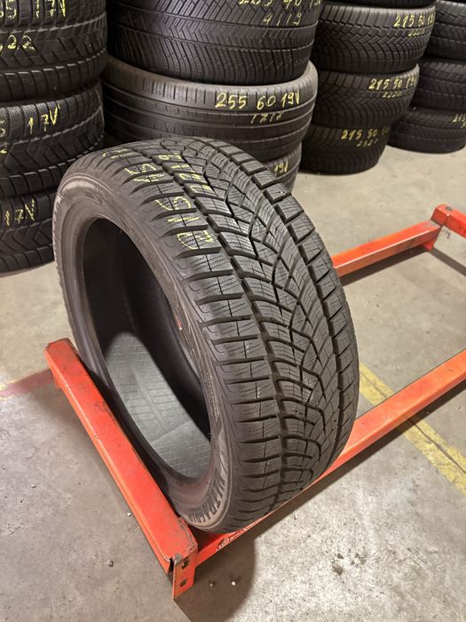 Anvelope iarna 215/45/17 Good Year Ultra Grip Performance 215 45 17