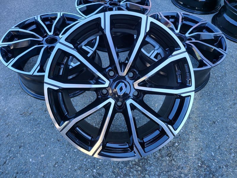 17цола  5x114.3 Renault Dacia Toyota Mazda 5х114.3