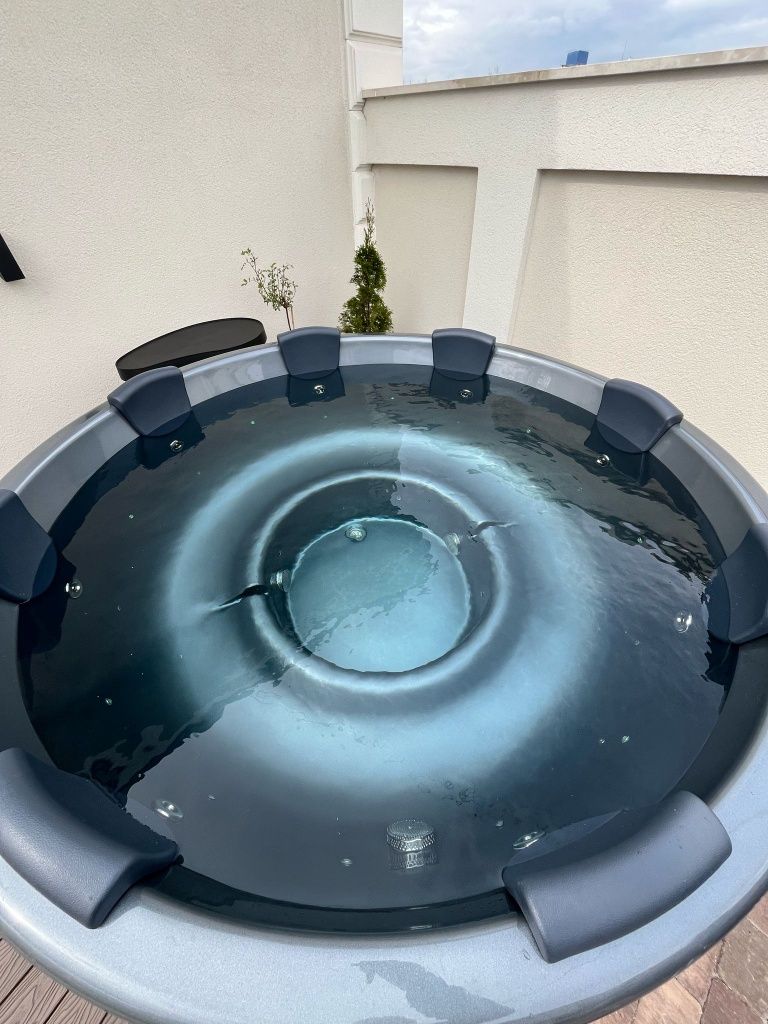 Jacuzzi electric