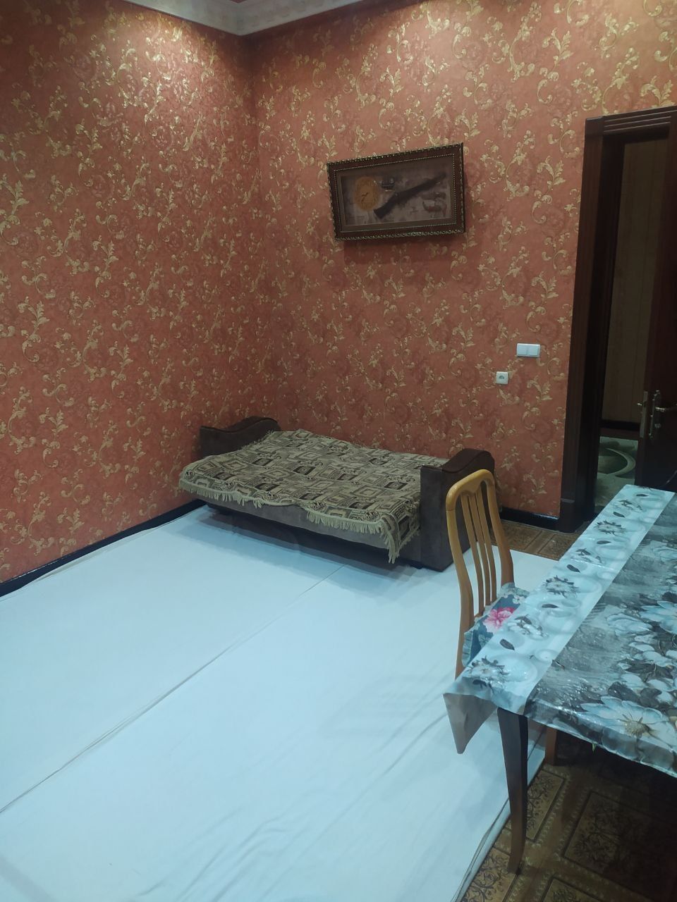 Ижарага уй талаба кизлар учун