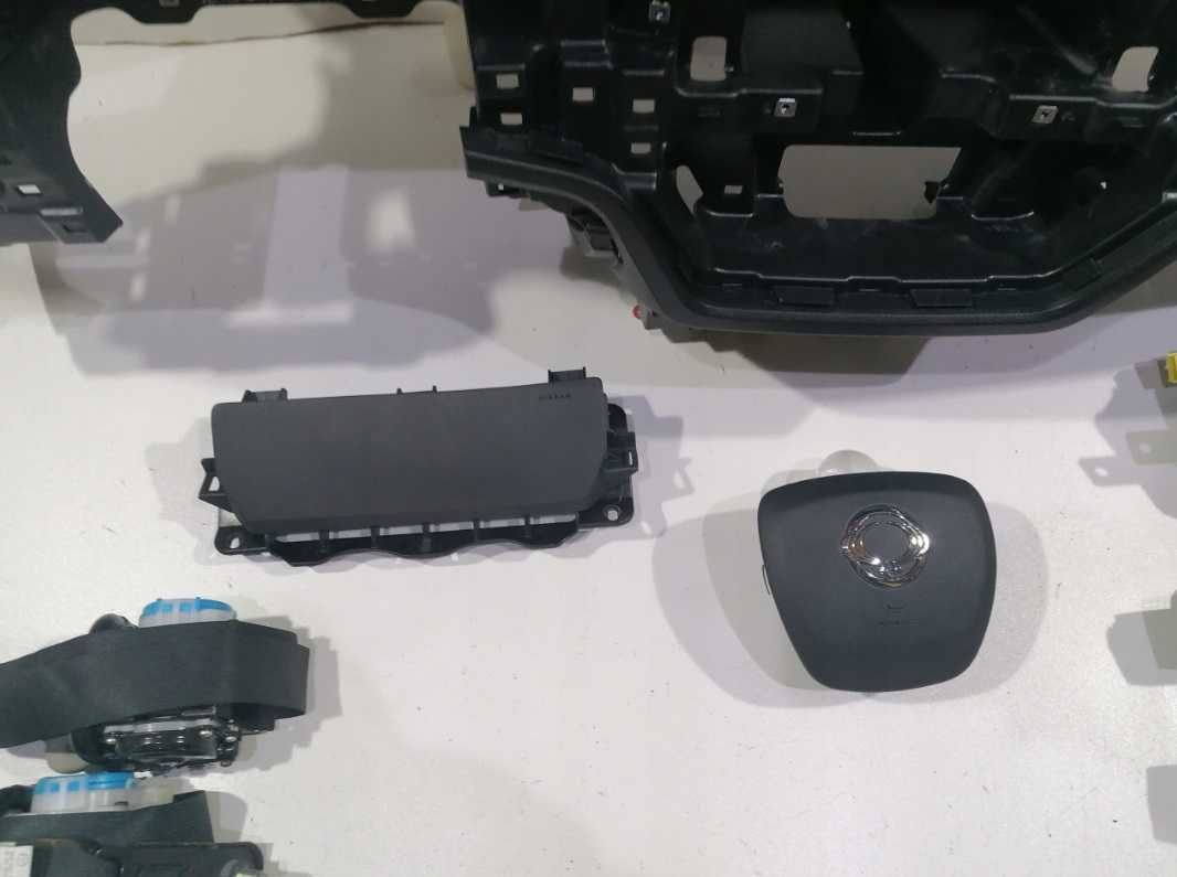 SsangYong Korando - kit airbag - plansa bord - centuri de siguranta