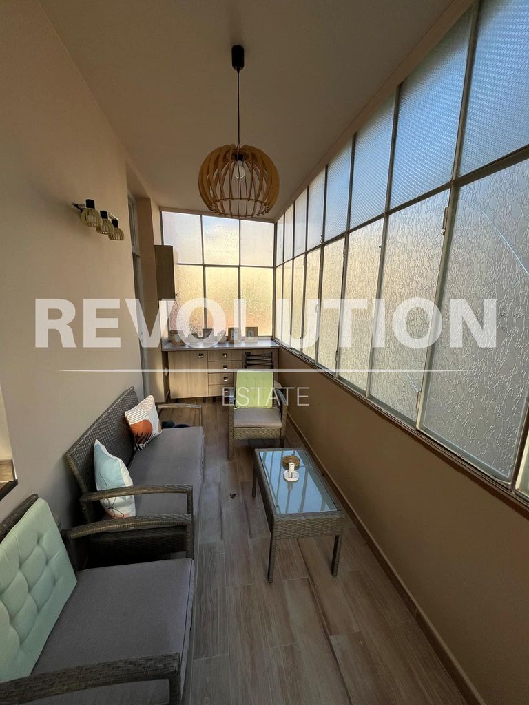 Дава се под наем Етаж от къща в Пловдив, Център - 70 кв.м за 600 € - Снимка #6