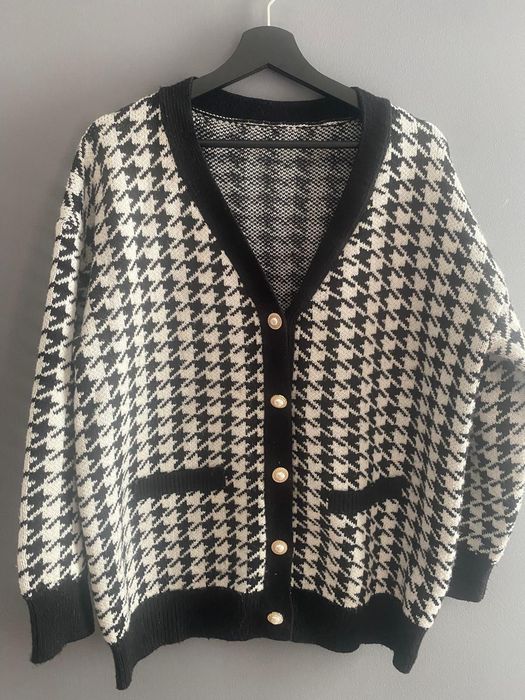 Дамска плетена  жилетка