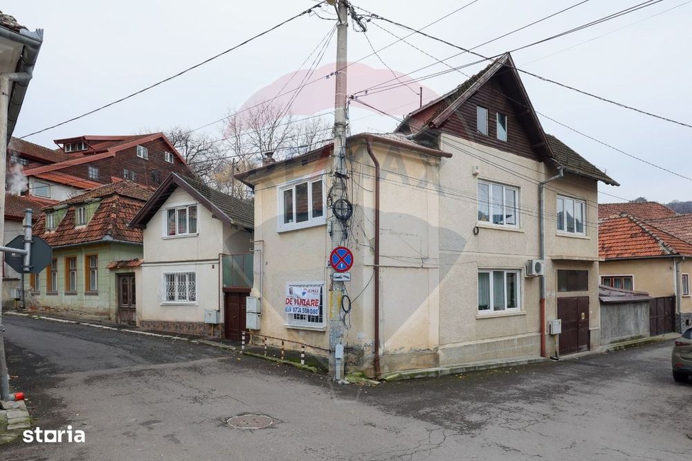 Corp de casă cu 2 studiouri independente, ideal pentru regim hotelier