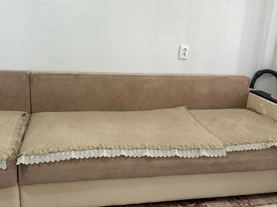 Продаётся диван 4 метров