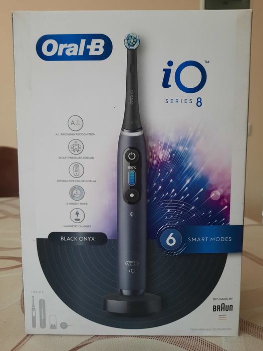 Periuta de dinti electrica ORAL-B iO8