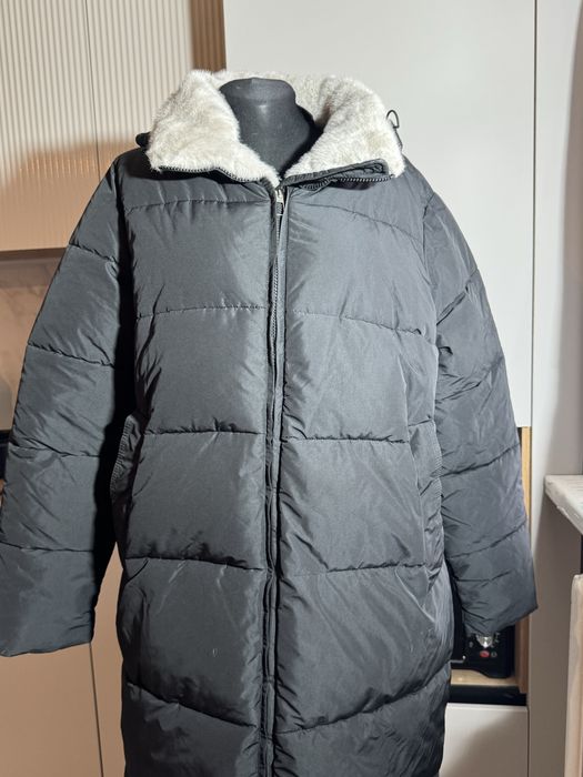 Куртка в хорошем состоянии