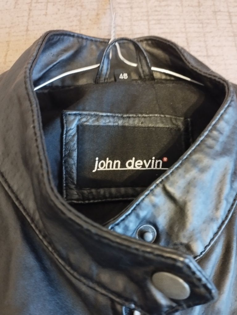 Geaca piele John Devin.