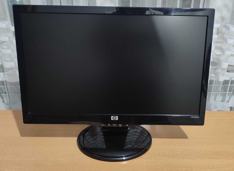 Продаю ЖК-монитор HP 20 дюймов (широкоформатный)