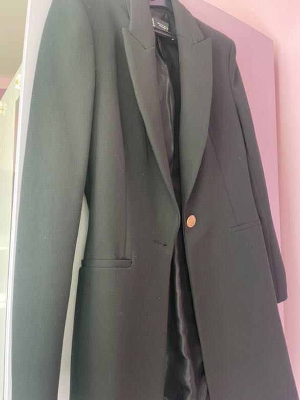 Нов черен blazer Zara