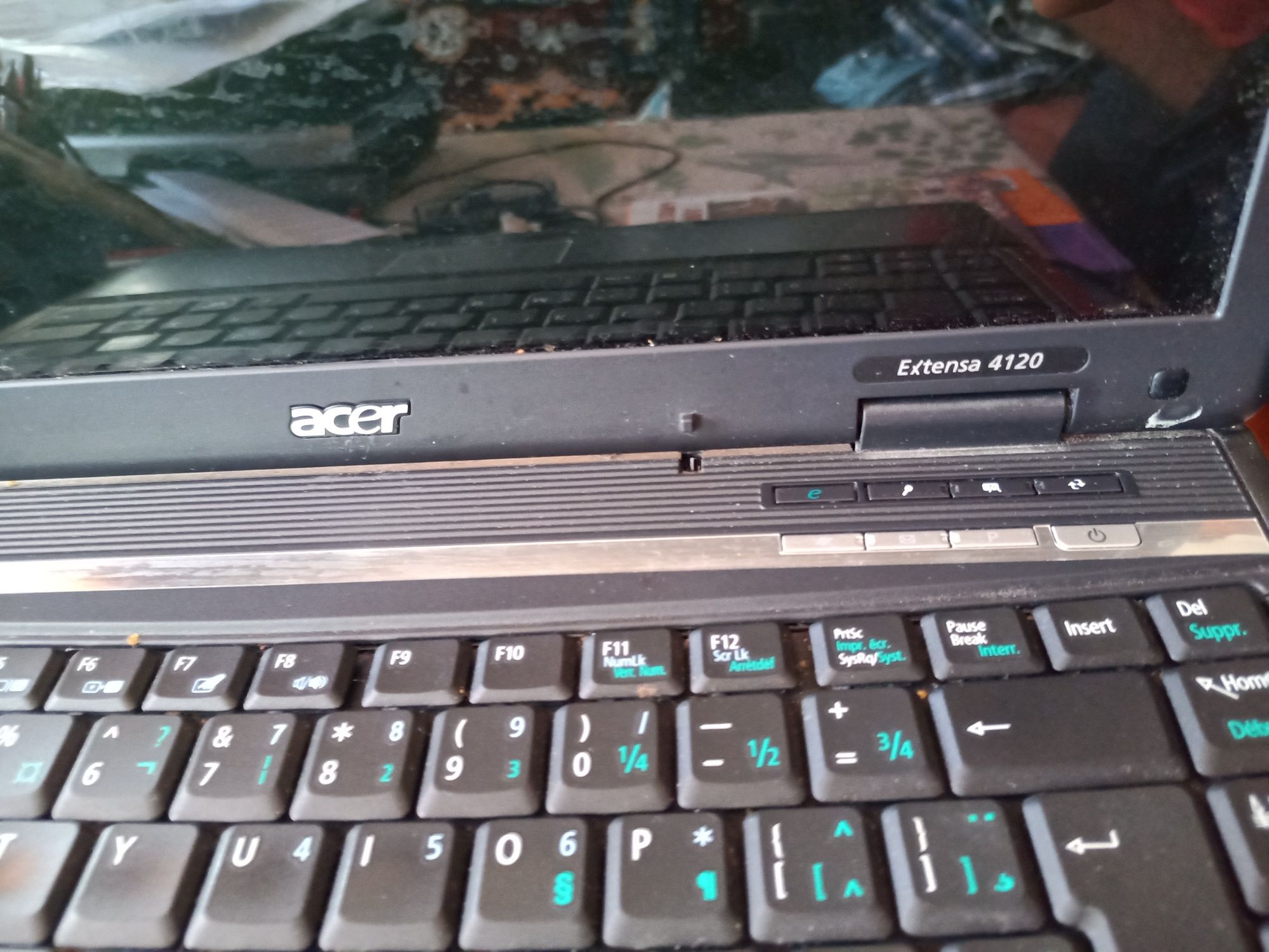 Laptop Acer extensa 4120 defect