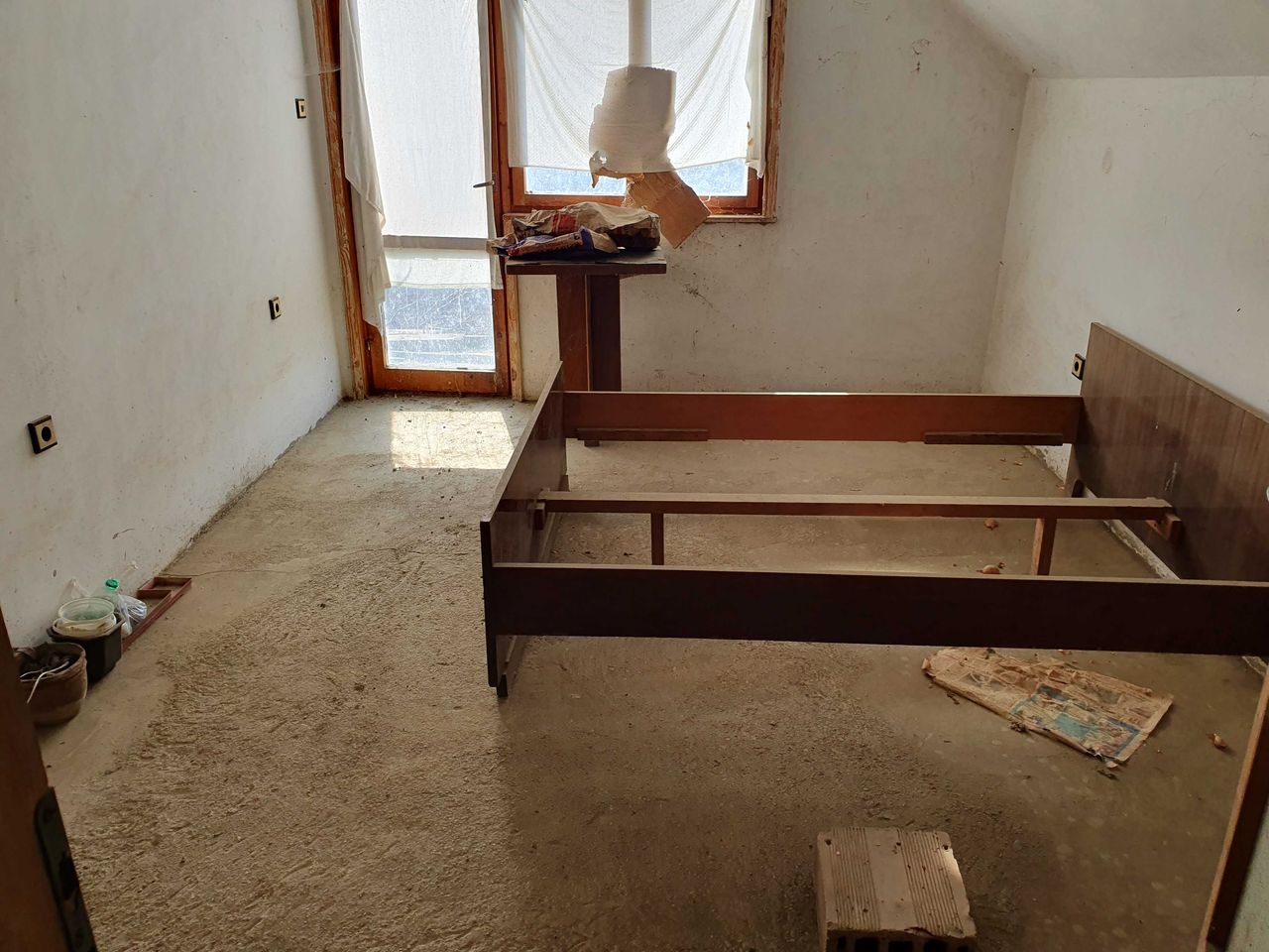 Продава се Къща в Казанлък - 100 кв.м за 663 €/кв.м - Снимка #10