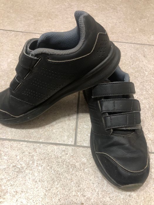 Маратонки/кецове