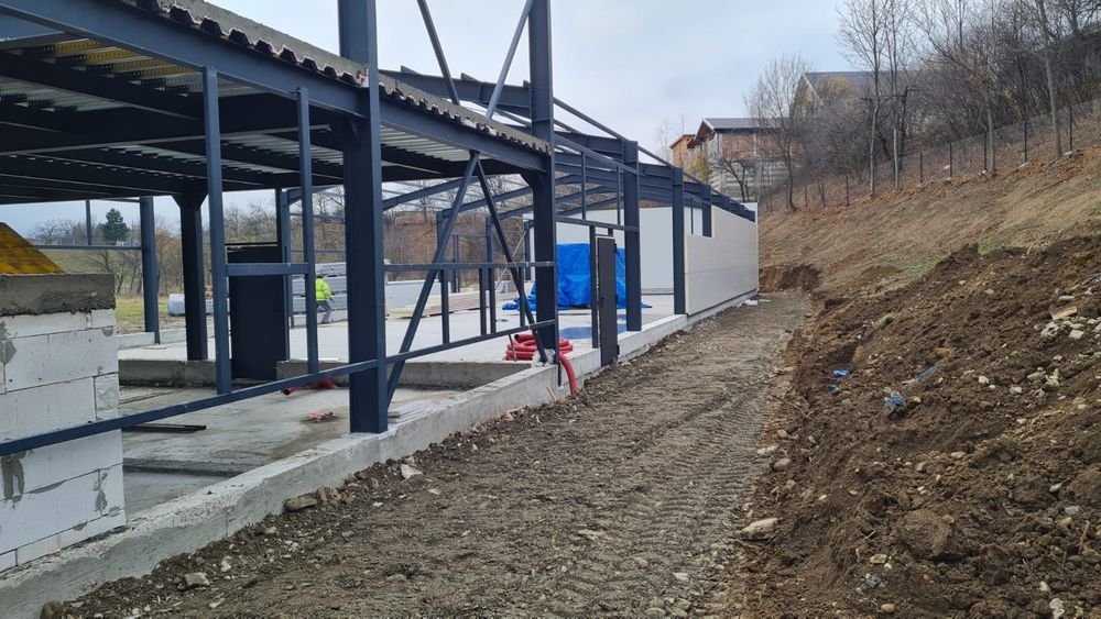 Vând structura hala metalica