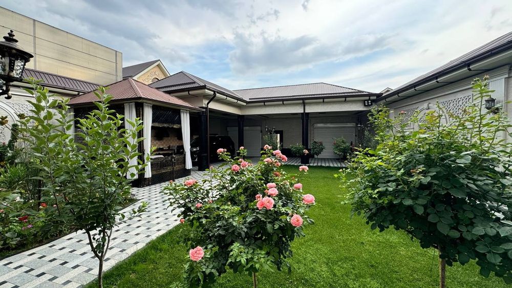 Шота руставели, конституция, яккасарай. Дом 6,5 сот Срочно Uy sotiladi