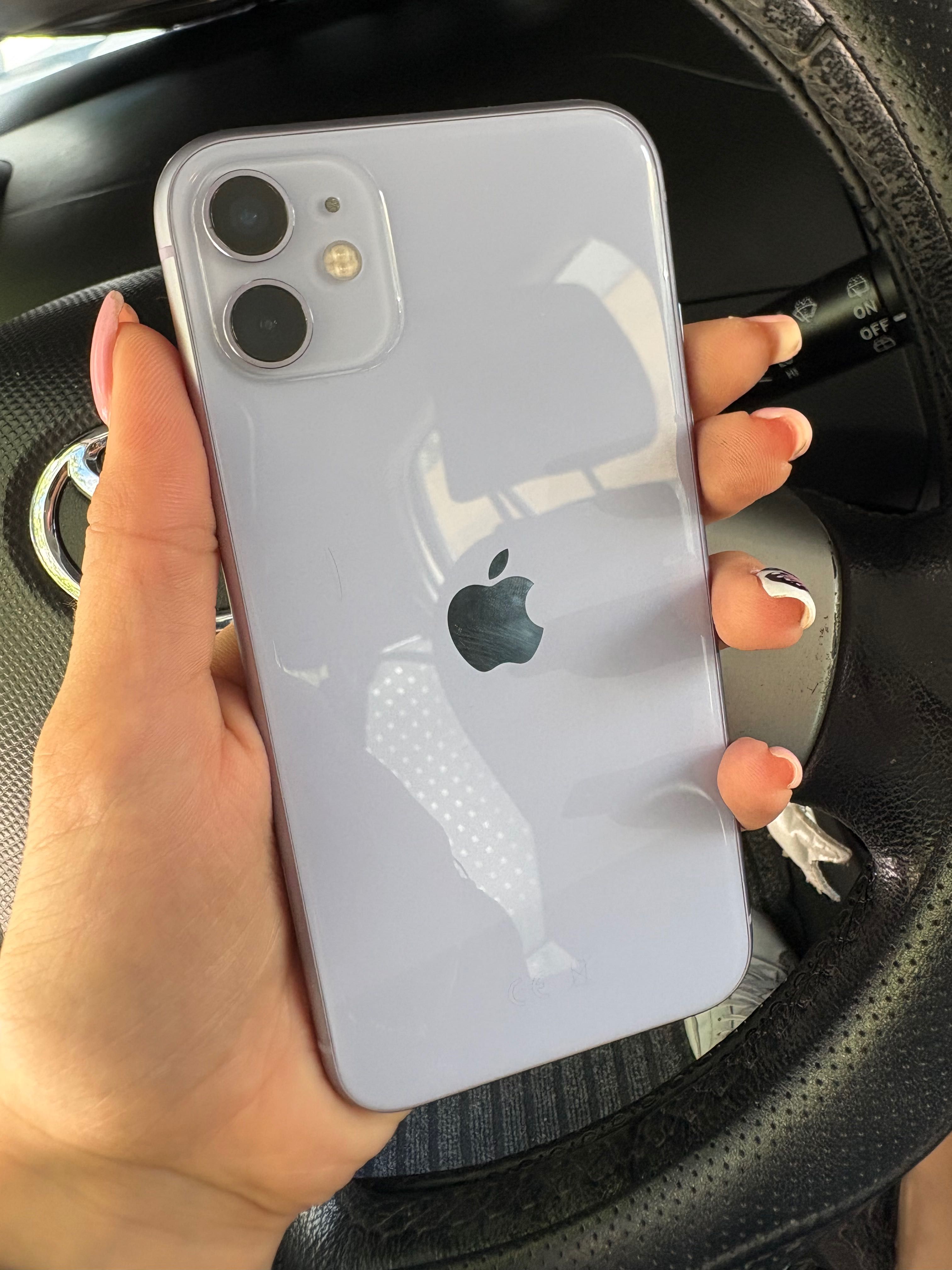 iPhone purple 64 GB