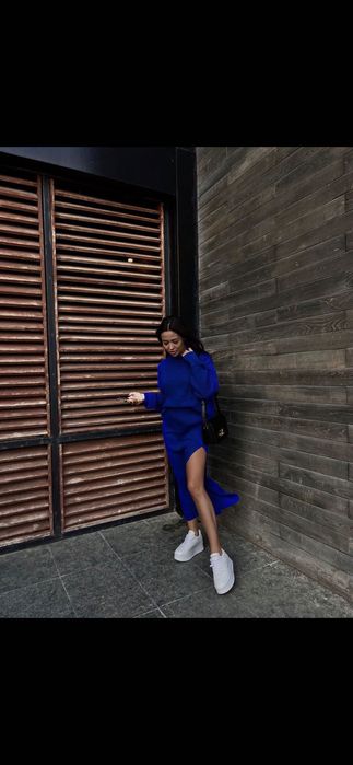 Костюм, пола + пуловер