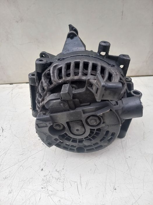 Алтернатор Mercedes E270cdi