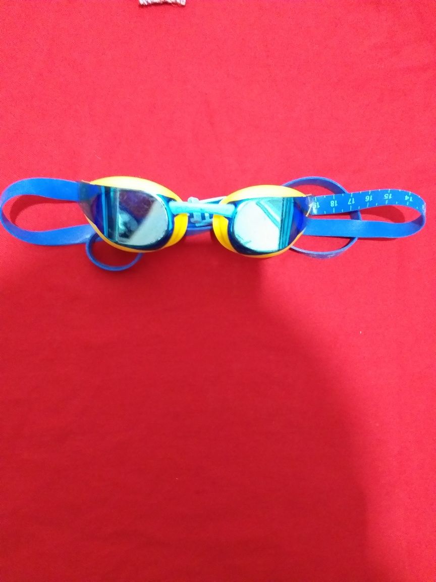 Продам детские очки для плавания 8 ‐10 лет