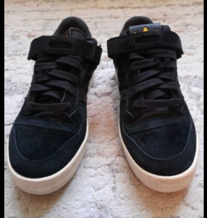 Кецове/маратонки adidas (адидас)