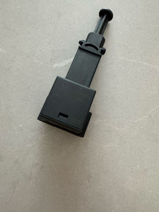 Comutator lumini frana DK33254 Denkai