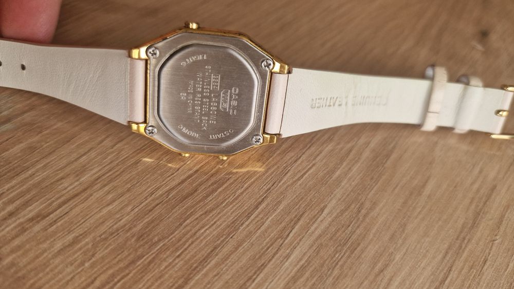 Casio Дамски часовник