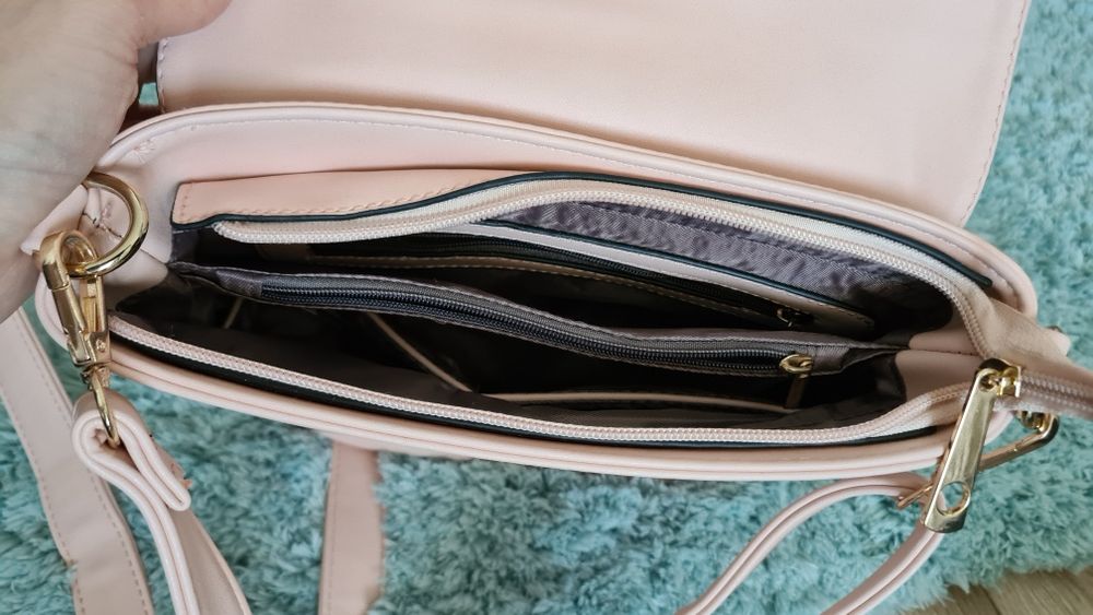 Geanta roz imitatie piele