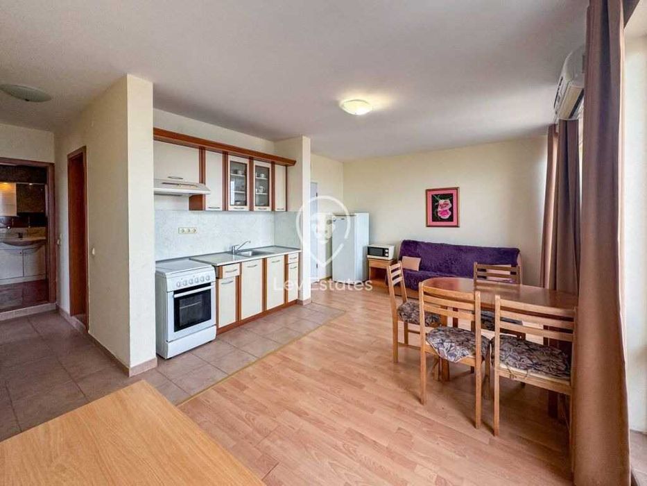 Продава се Тристаен апартамент в Бургас, Сарафово - 100 кв.м за 890 €/кв.м - Снимка #4