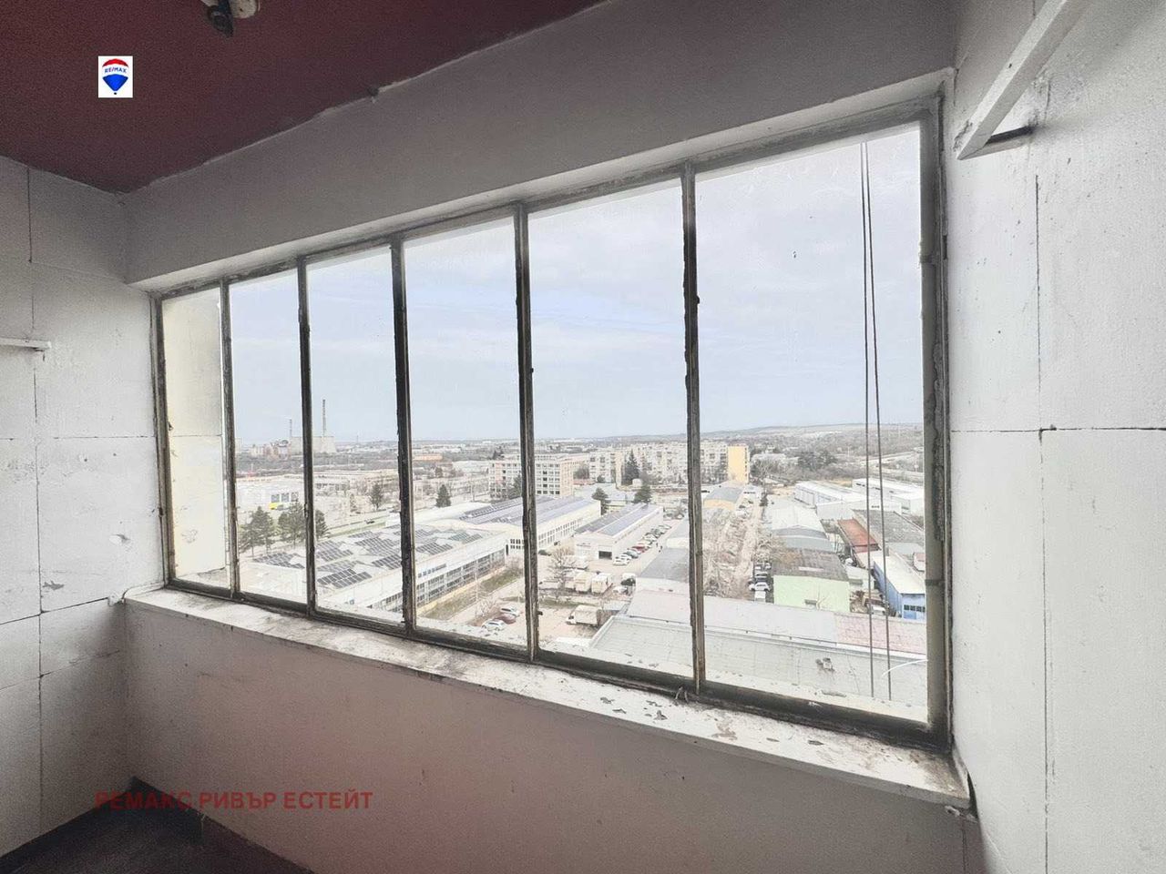 Продава се Едностаен апартамент в Русе, Здравец Изток - 30 кв.м за 1550 €/кв.м - Снимка #4