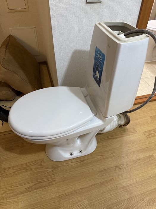 Унитаз сантехнический