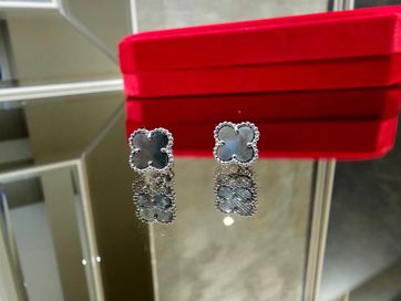 Van Cleef & Arpels VCA Silver Grey Mother Sweet Alhambra Дамски Обеци