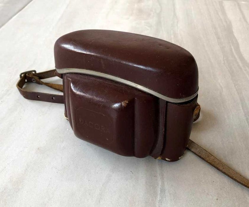 Aparat foto Dacora Dignette I - film 35 mm anii 60 - germania - colect