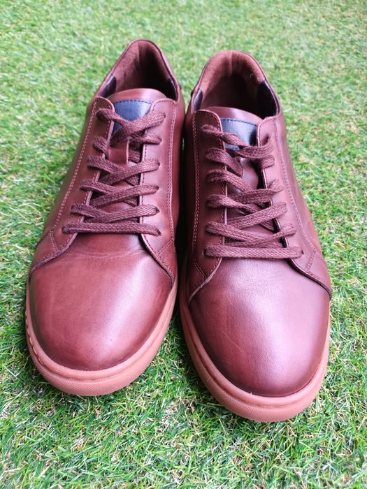 Нови Спортно-елегантни обувки LAZARINI