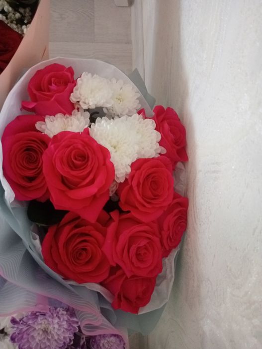 Букет новый продам