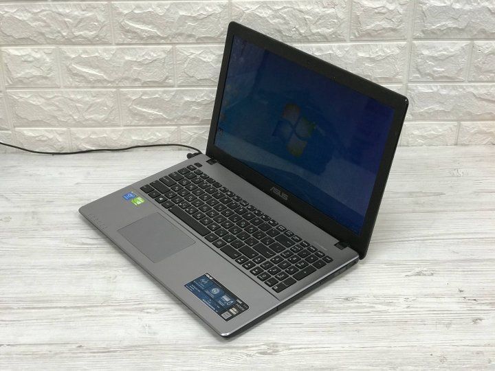 Продам ноутбук Asus проц i5 Озу-8 SSD-500гб в хорошем состоянии